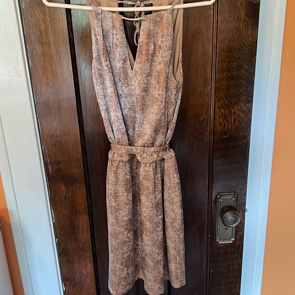 White House Black Market SP Brown/Grey/Taupe Dress - Picture 3 of 6